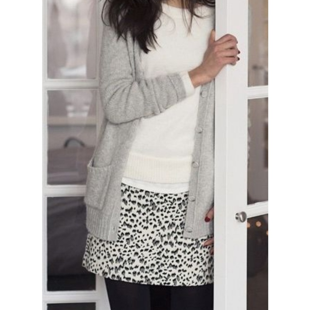 •LOFT• Snow Leopard Mini Skirt